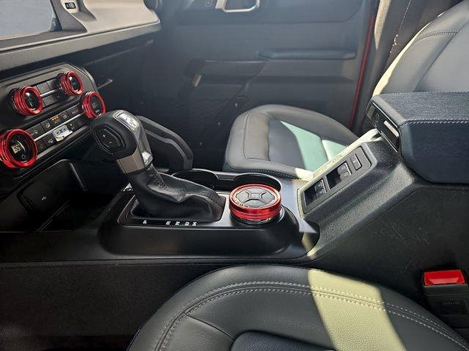 Certified 2024 Ford Bronco Outer Banks AWD/4WD image 22
