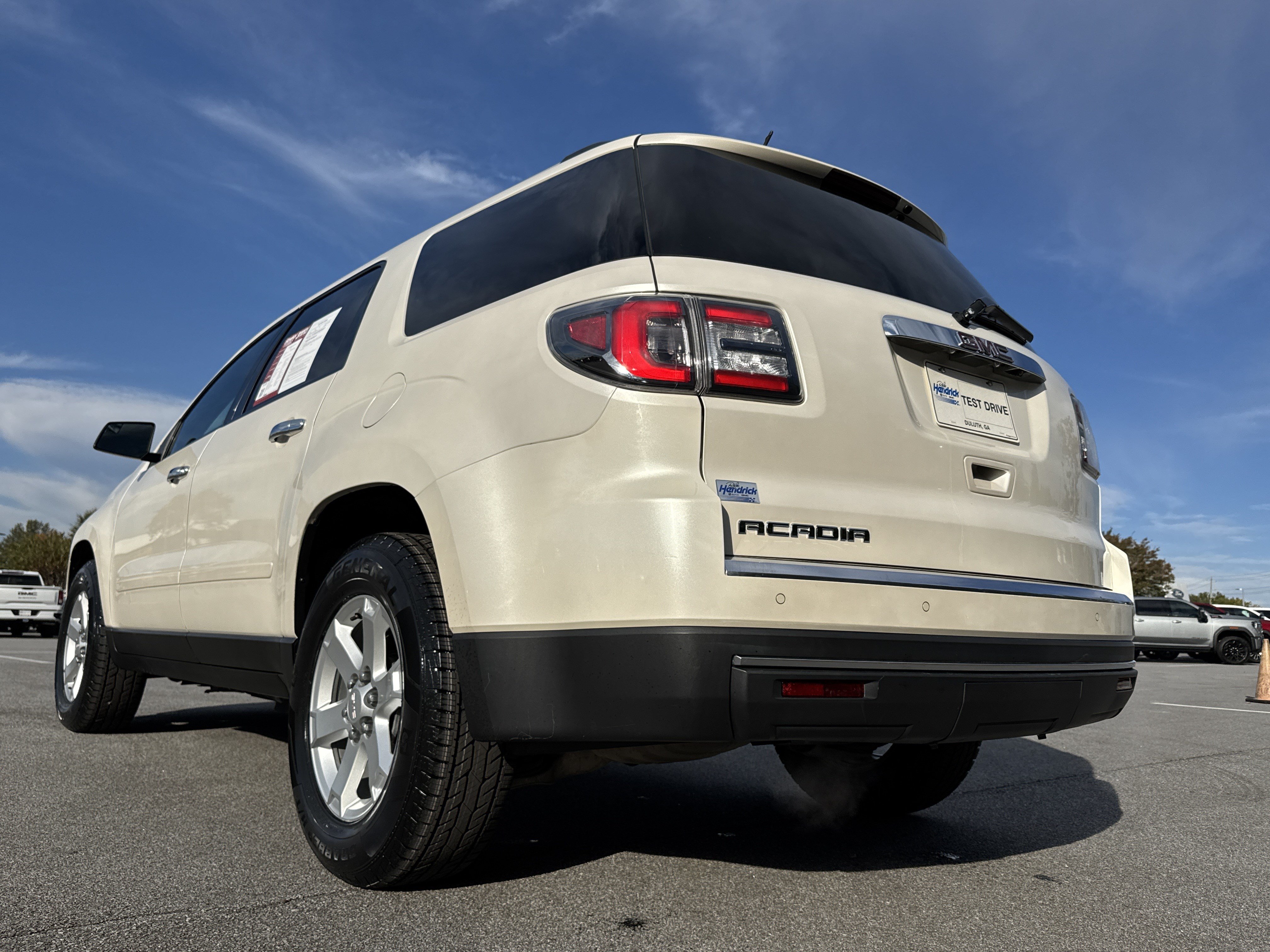 Used 2014 GMC Acadia SLE FWD image 8