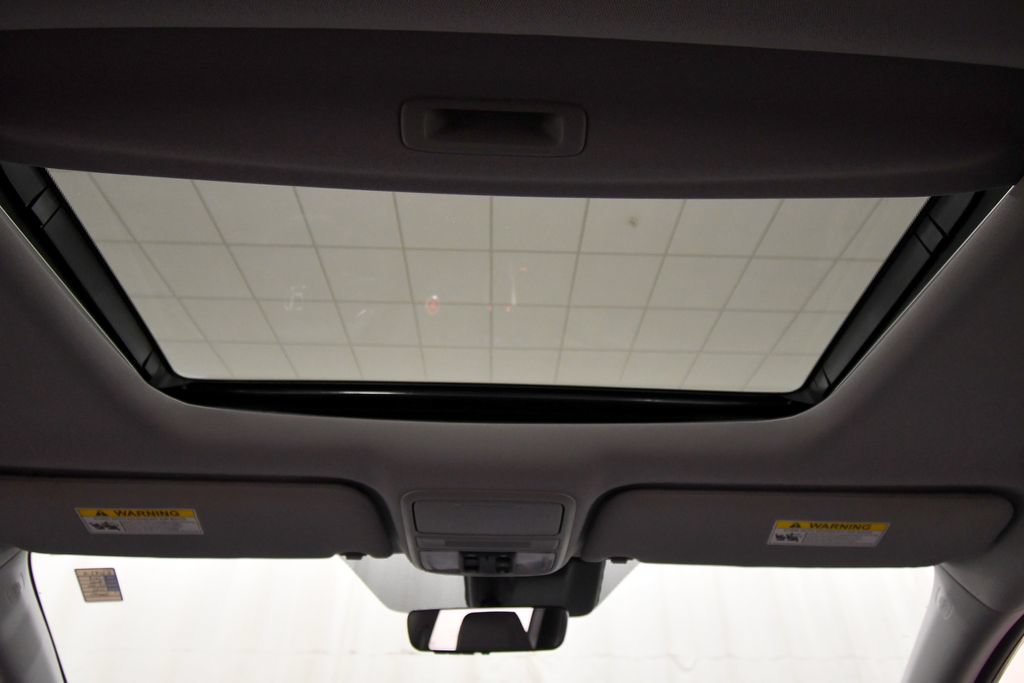 Certified 2018 Honda Odyssey EX-L image 16