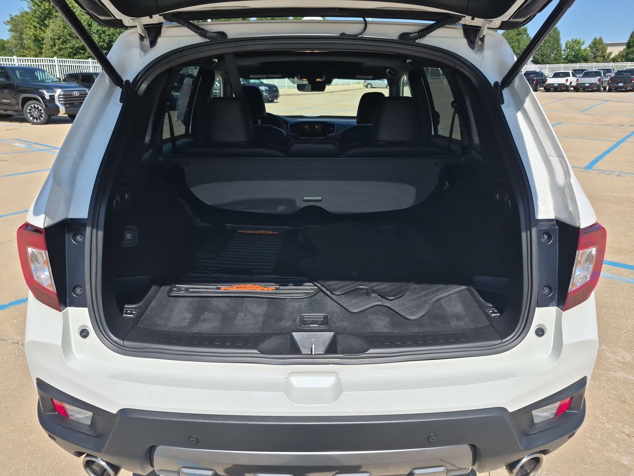 Certified 2023 Honda Passport TrailSport image 27