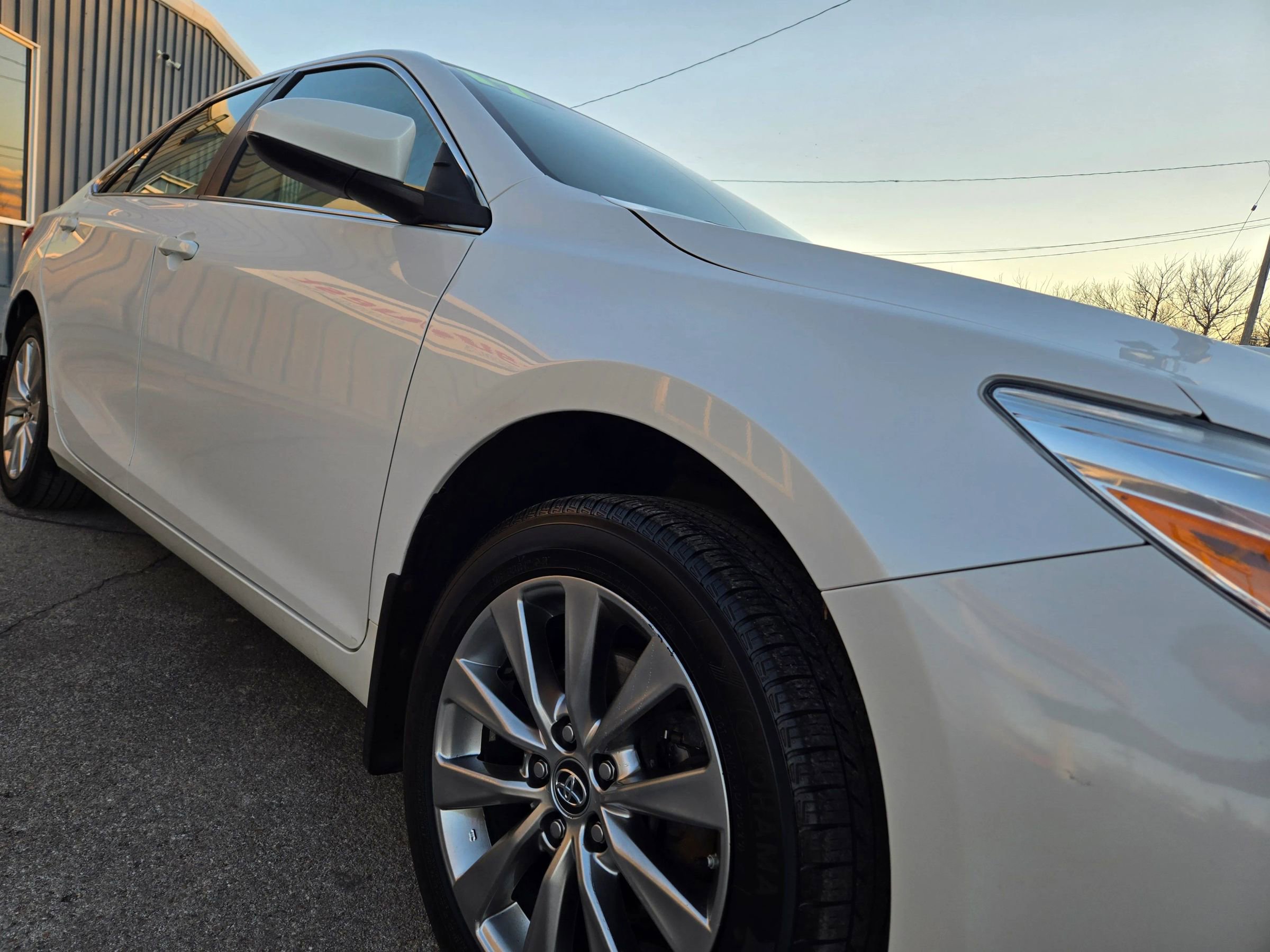 Used 2017 Toyota Camry XLE image 16