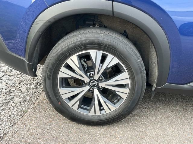 Used 2023 Nissan Rogue SV image 13