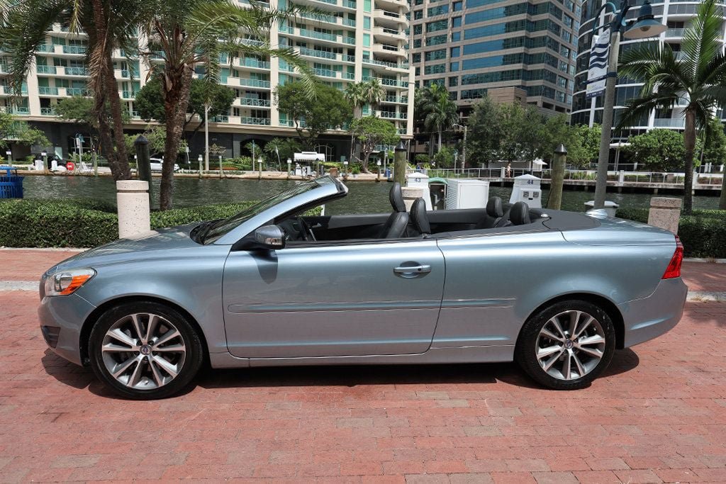 Used 2012 Volvo C70 T5 FWD image 3