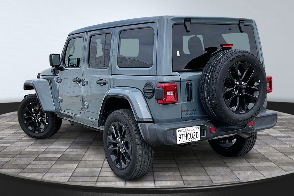 Certified 2025 Jeep Wrangler Unlimited Sahara w/ Safety Group image 21