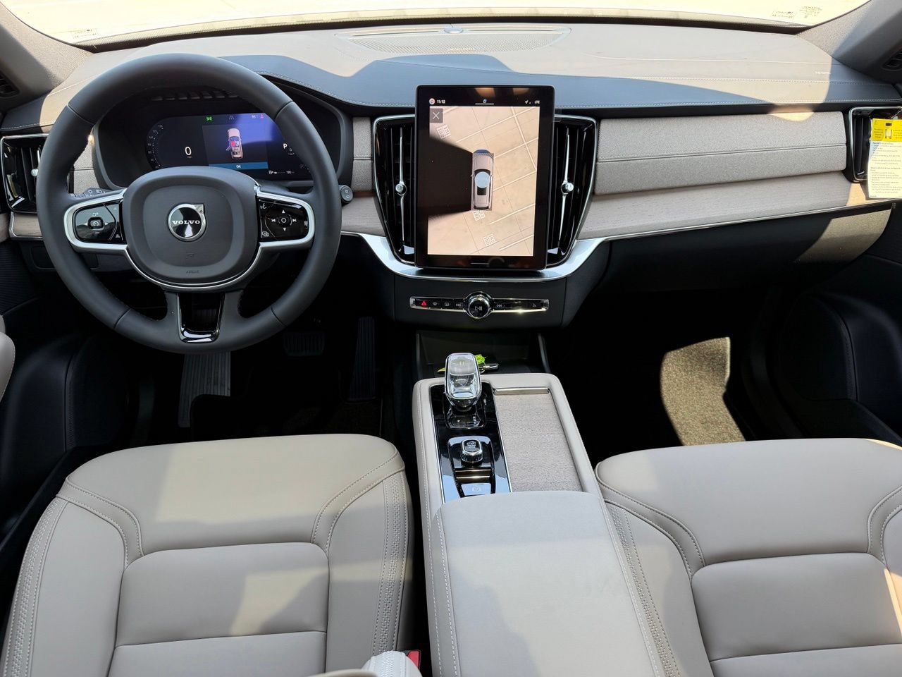 New 2026 Volvo XC90 B5 Plus AWD/4WD image 8