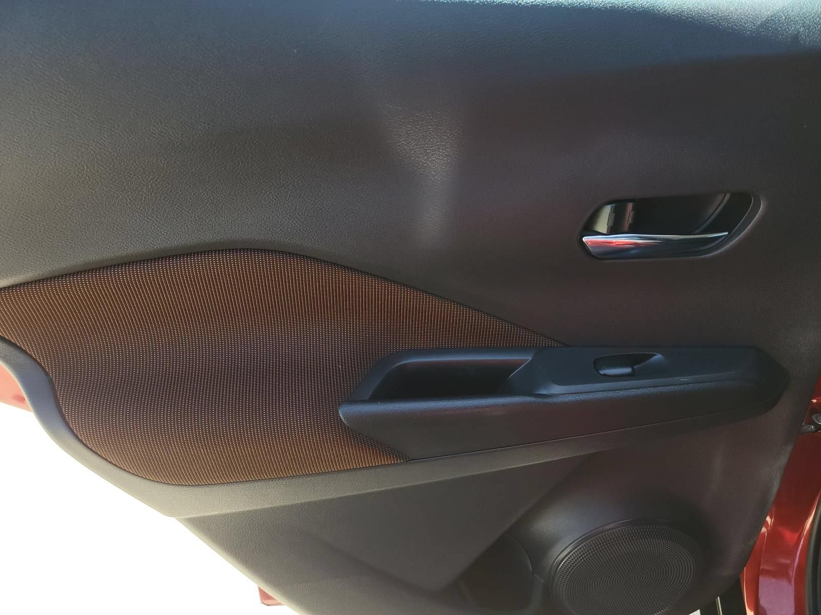 Used 2021 Nissan Kicks SR FWD image 15
