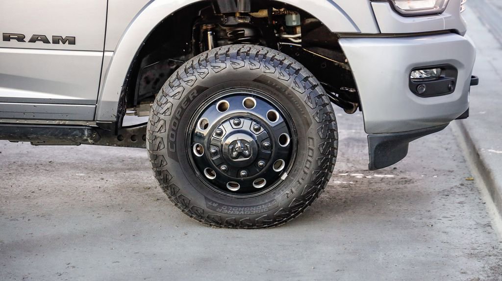 Certified 2022 RAM 3500 Laramie image 11