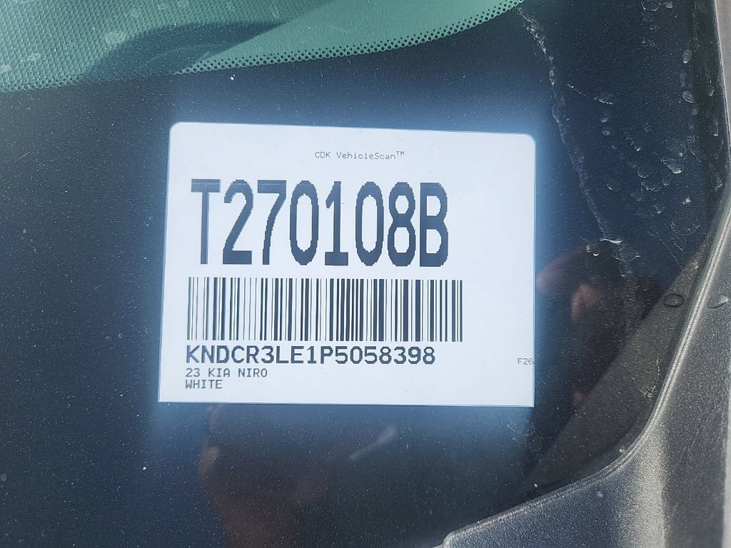 Certified 2023 Kia Niro EX FWD image 5