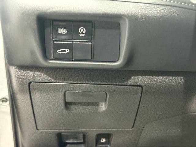 Used 2025 Toyota Highlander Platinum image 34