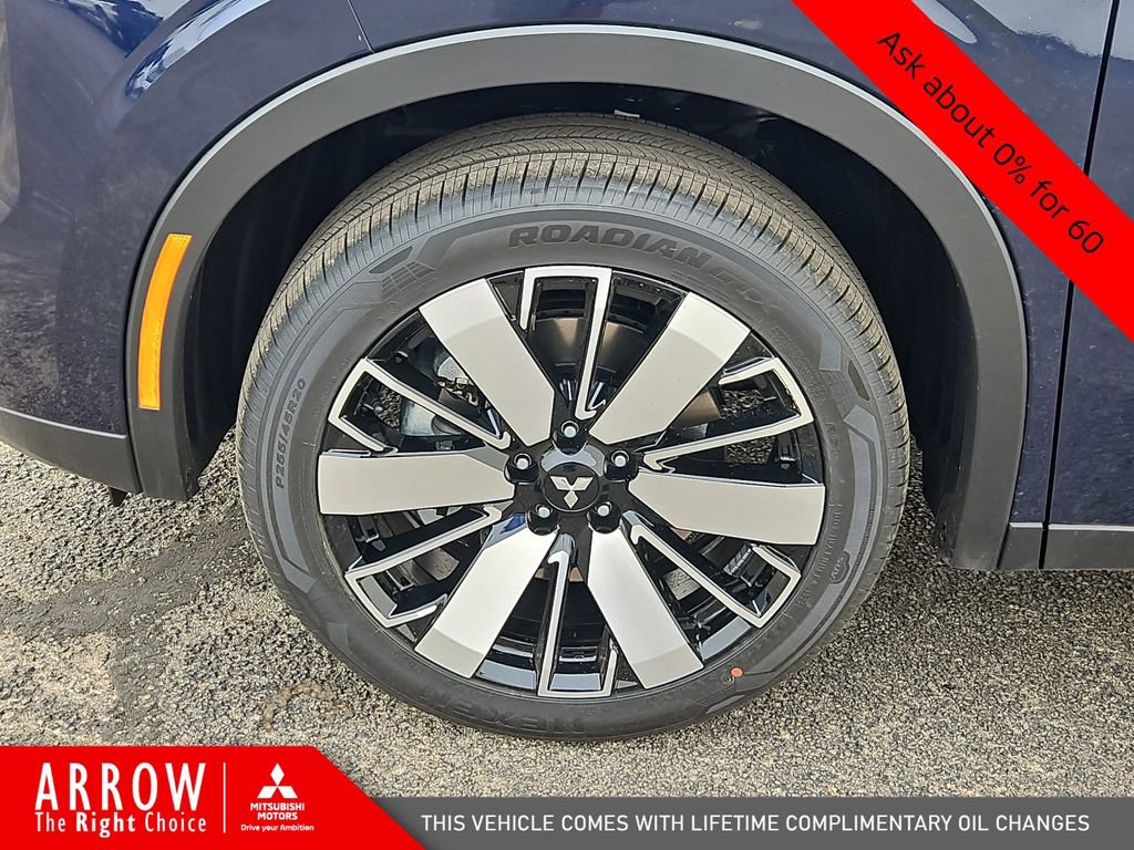 New 2025 Mitsubishi Outlander SE image 17