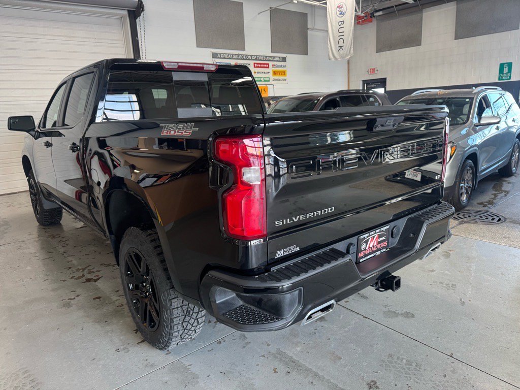 Used 2024 Chevrolet Silverado 1500 LT Trail Boss w/ Convenience Package II AWD/4WD image 7