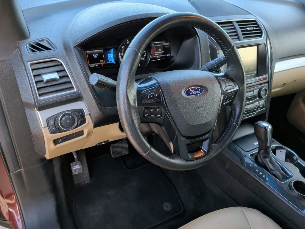 Used 2016 Ford Explorer XLT w/ Equipment Group 202A image 12