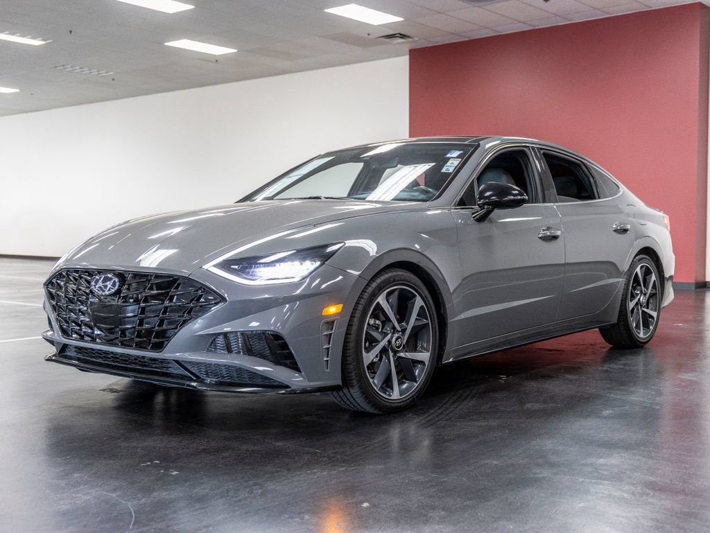 Used 2022 Hyundai Sonata SEL Plus w/ Cargo Package FWD image 2