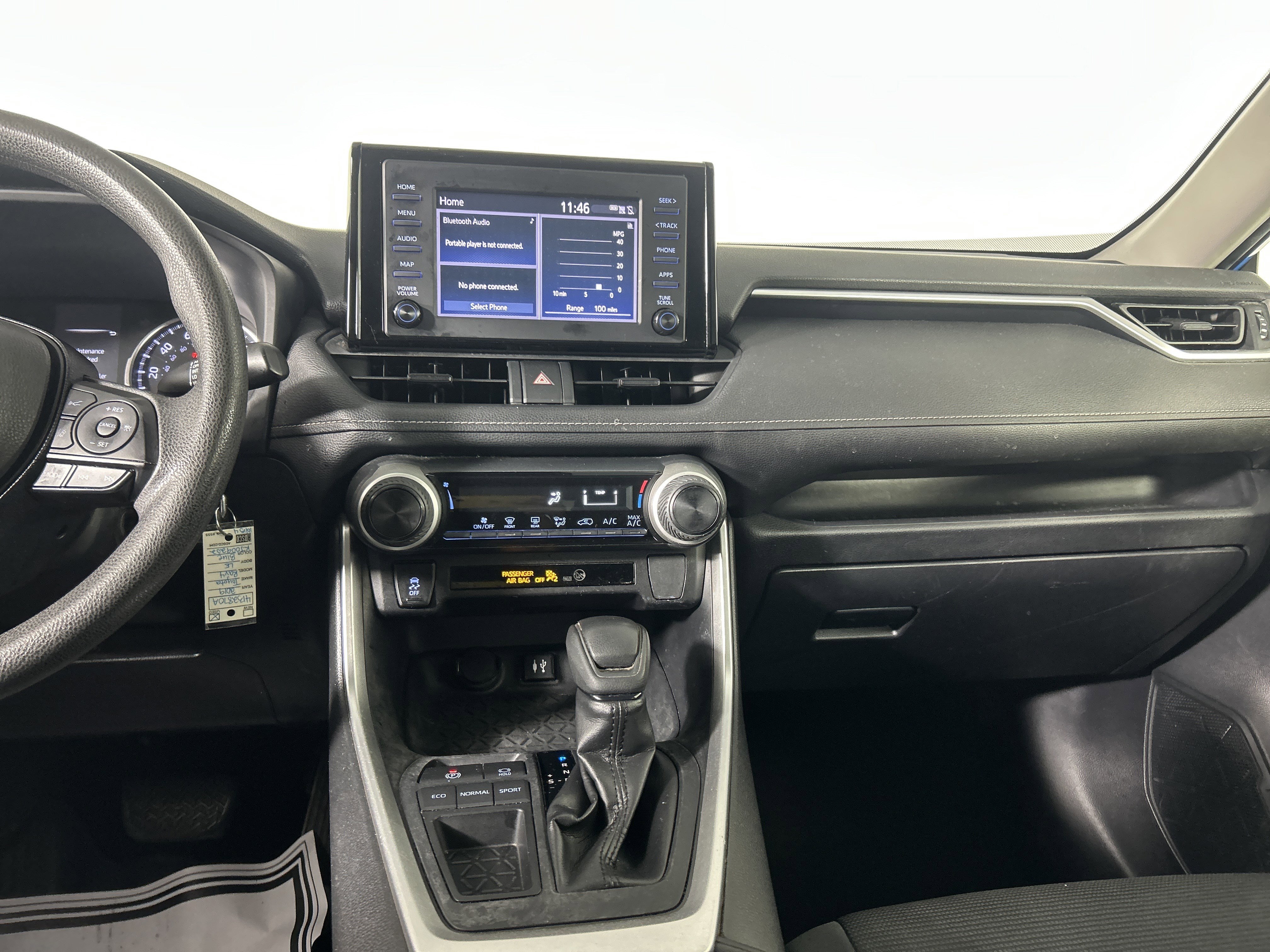 Used 2019 Toyota RAV4 LE image 22