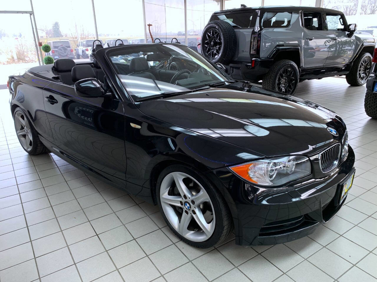 Used 2010 BMW 135i Convertible image 3