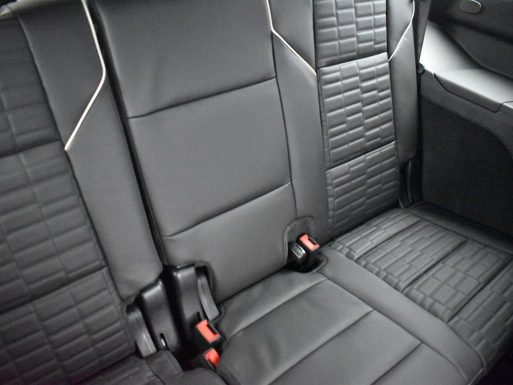 Certified 2025 Cadillac Escalade Sport Platinum w/ LPO, Floor Liner Package image 37