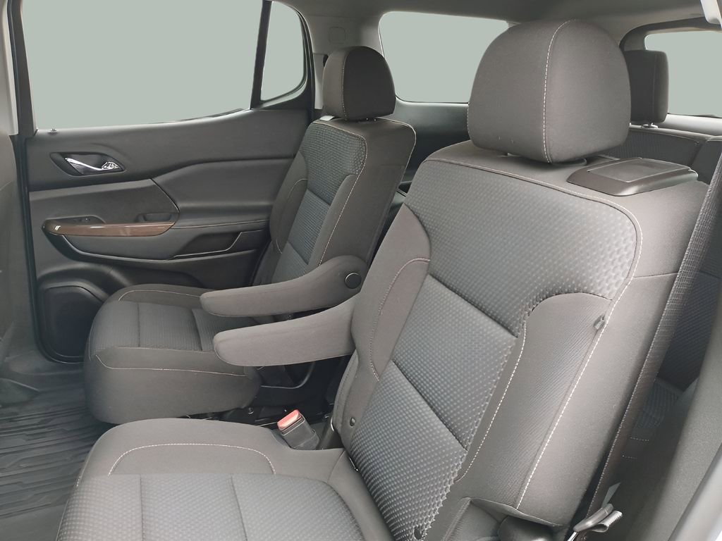 Used 2023 GMC Acadia SLE w/ Driver Convenience Package image 14