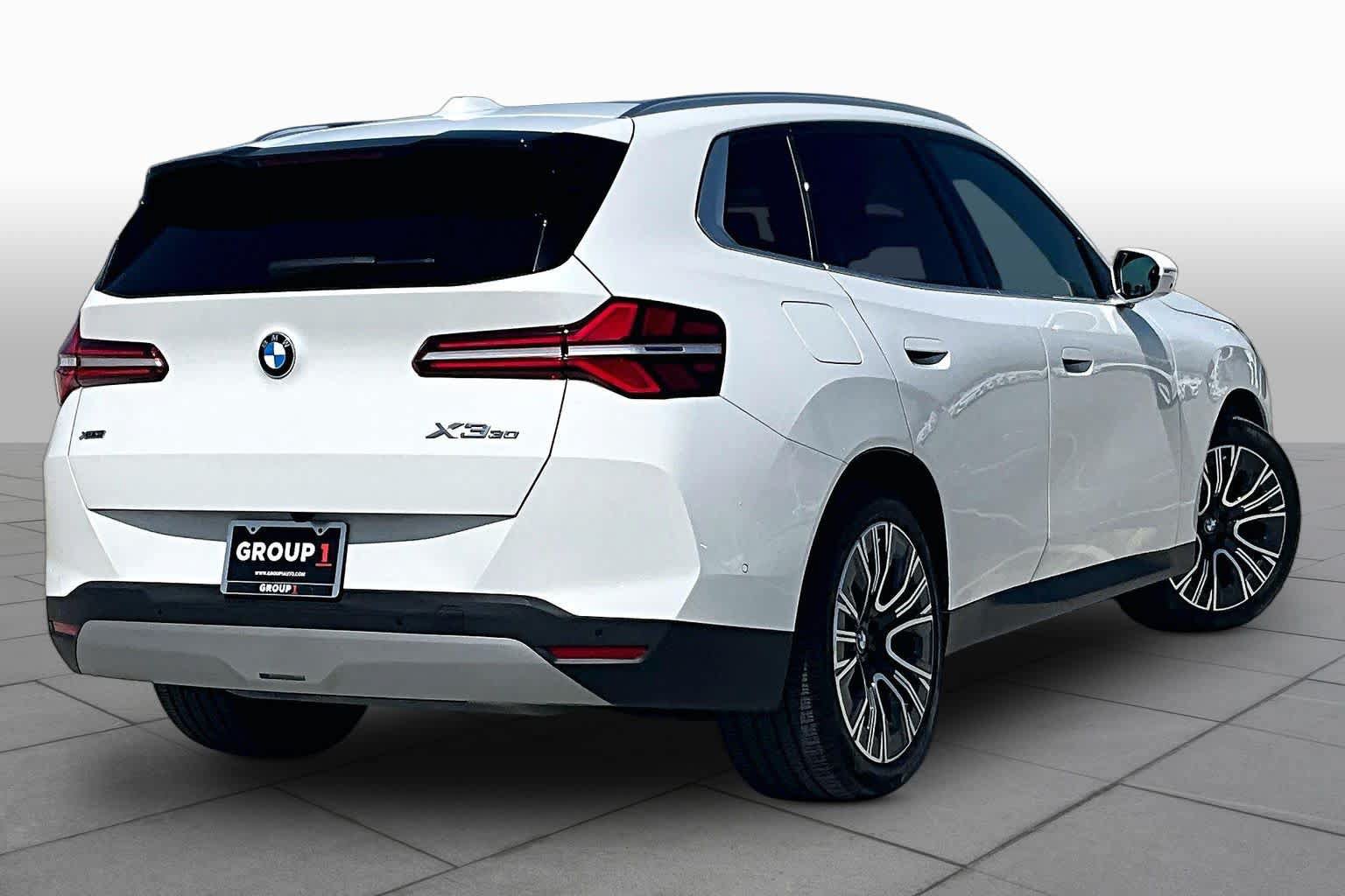 Used 2025 BMW X3 xDrive30i w/ Premium Package AWD/4WD image 12
