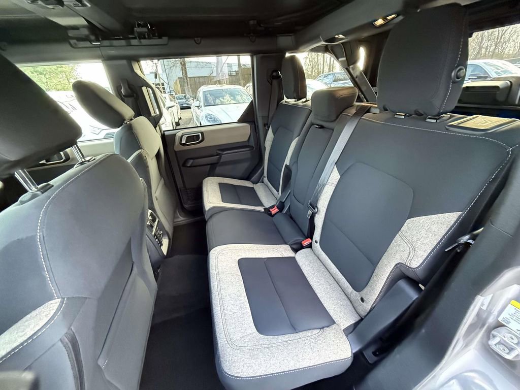 Used 2025 Ford Bronco Big Bend image 12
