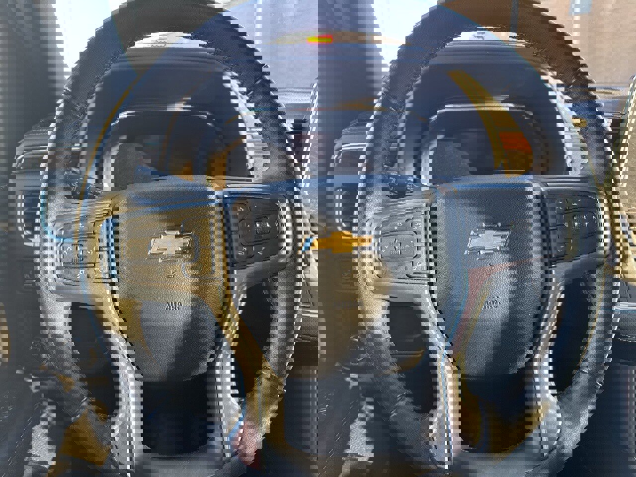 Used 2023 Chevrolet Suburban Premier image 11