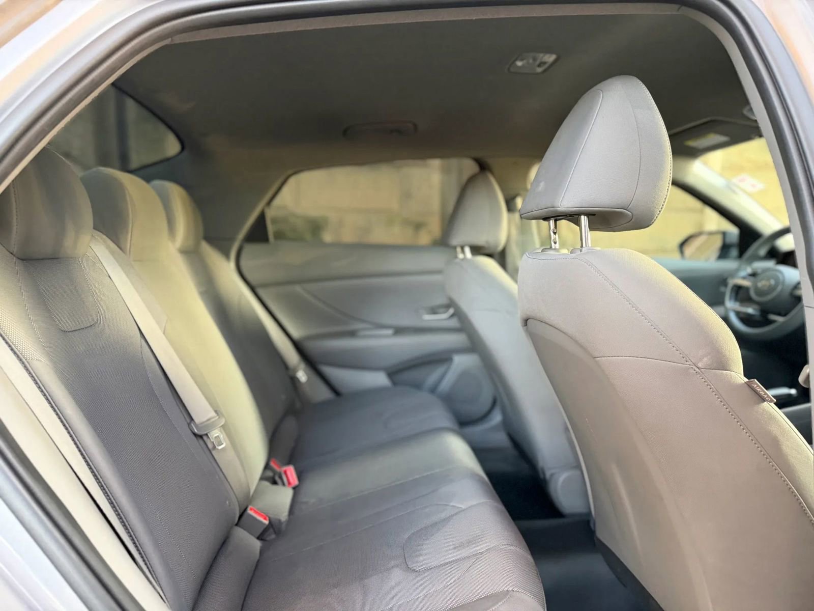 Used 2021 Hyundai Elantra SE FWD image 22