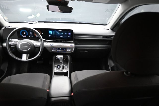 Used 2025 Hyundai Kona SEL AWD/4WD image 44