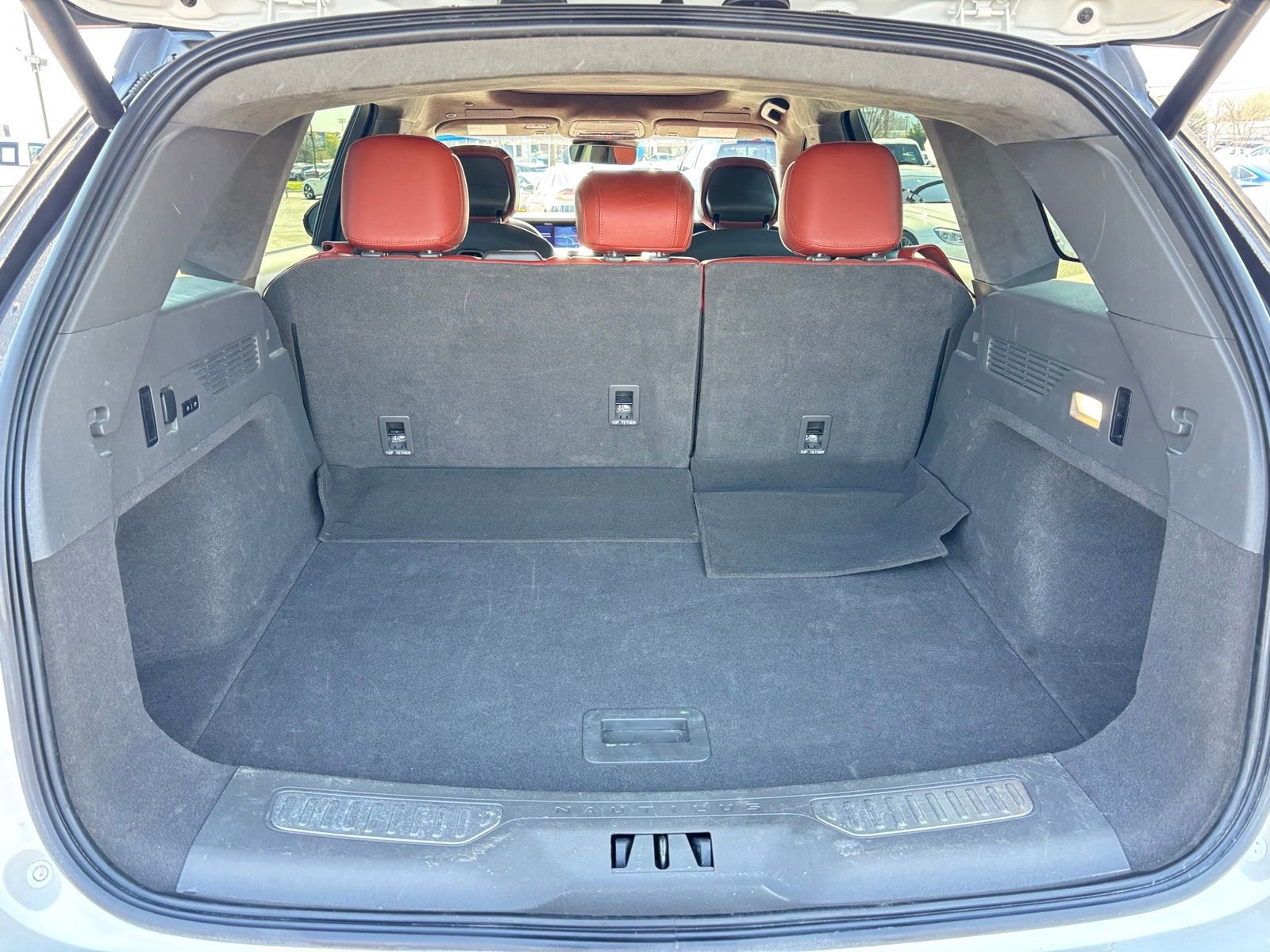 Used 2024 Lincoln Nautilus Black Label image 21