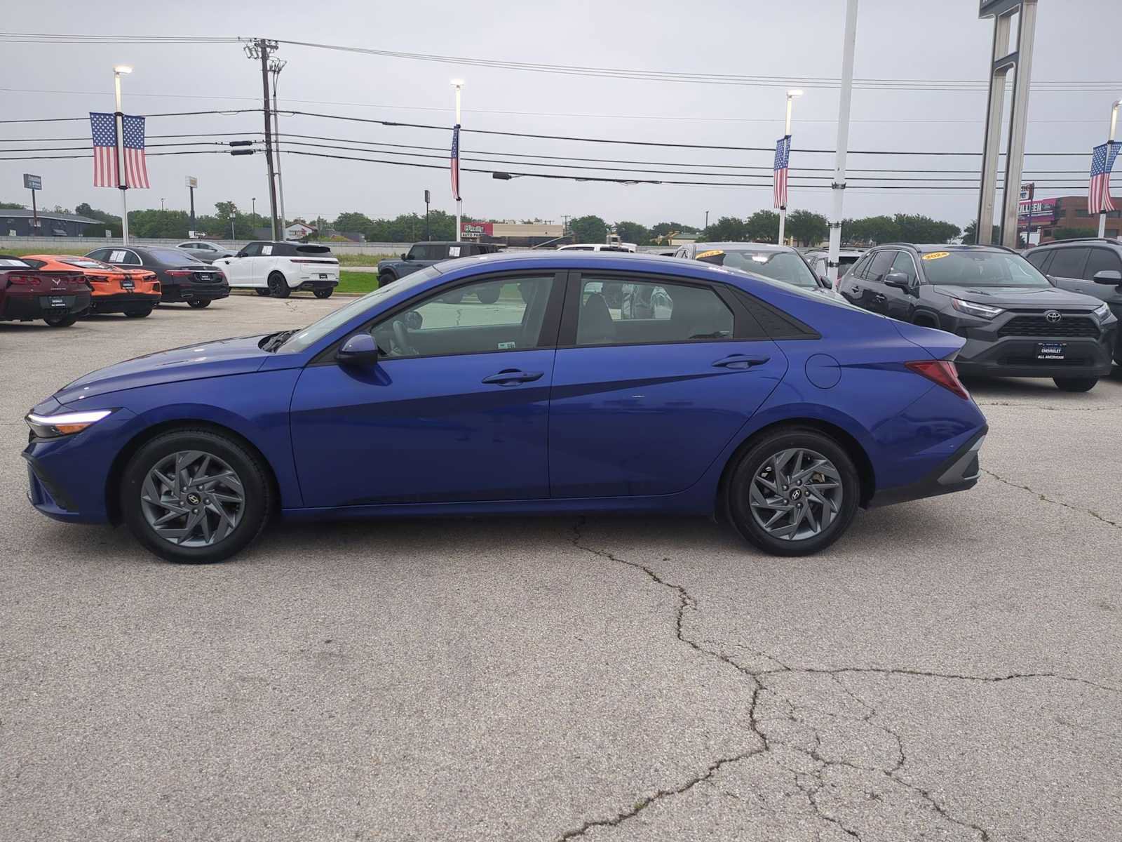 Used 2024 Hyundai Elantra SEL FWD image 5
