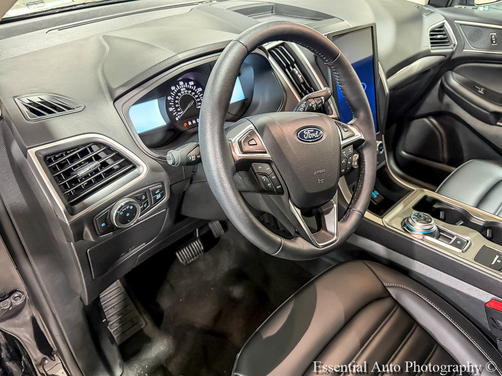 Certified 2024 Ford Edge SEL w/ Convenience Package AWD/4WD image 11