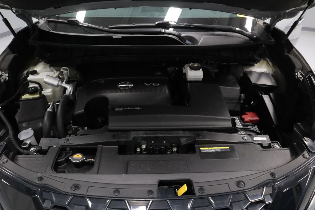 Certified 2024 Nissan Murano SV w/ SV Midnight Edition Package AWD/4WD image 16