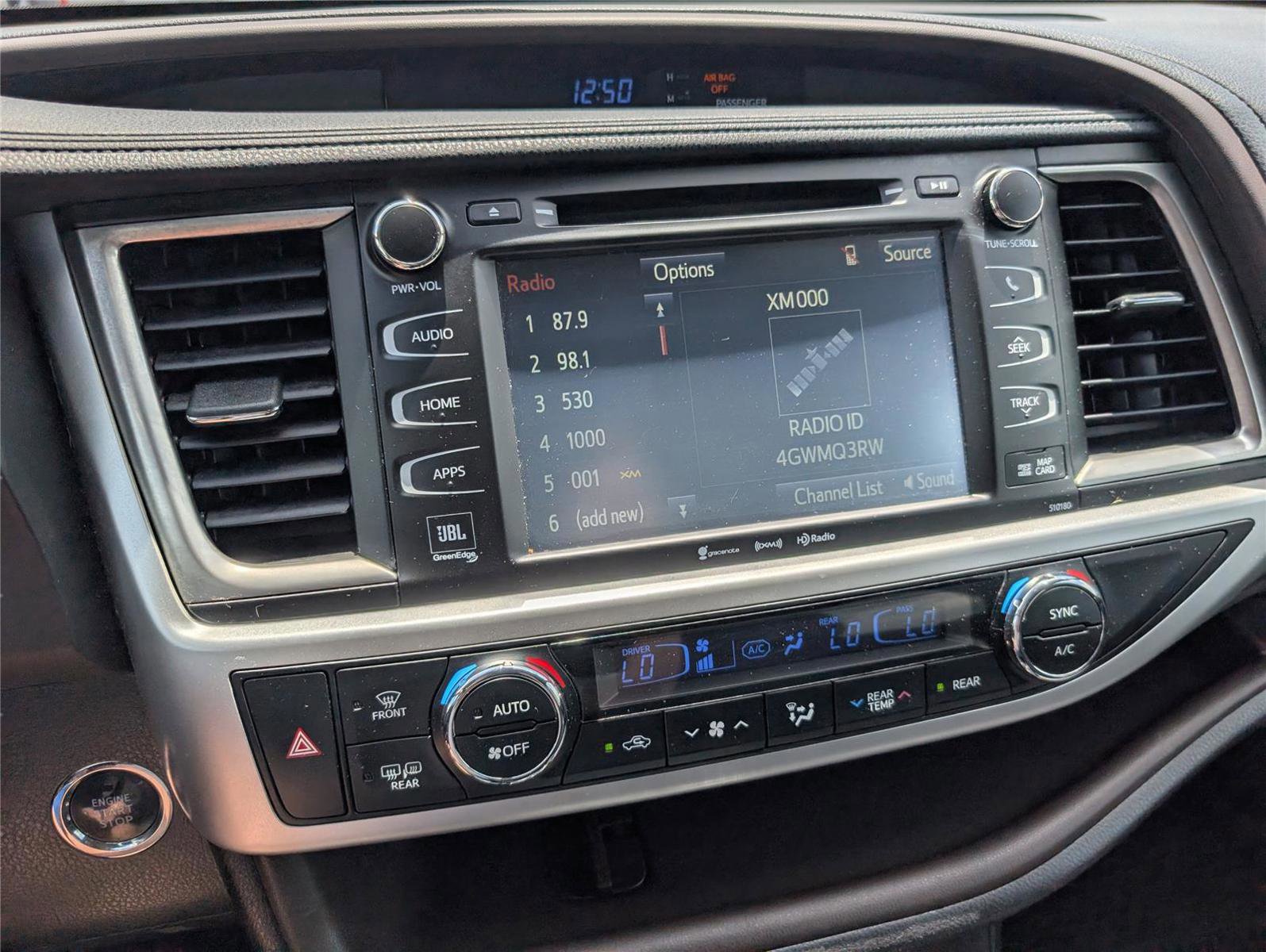 Used 2017 Toyota Highlander Limited AWD/4WD image 13