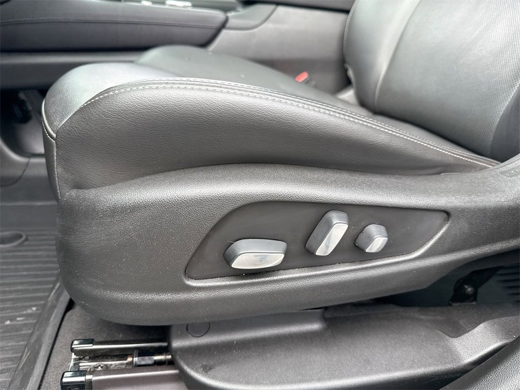 Used 2021 Cadillac XT6 Premium Luxury image 12