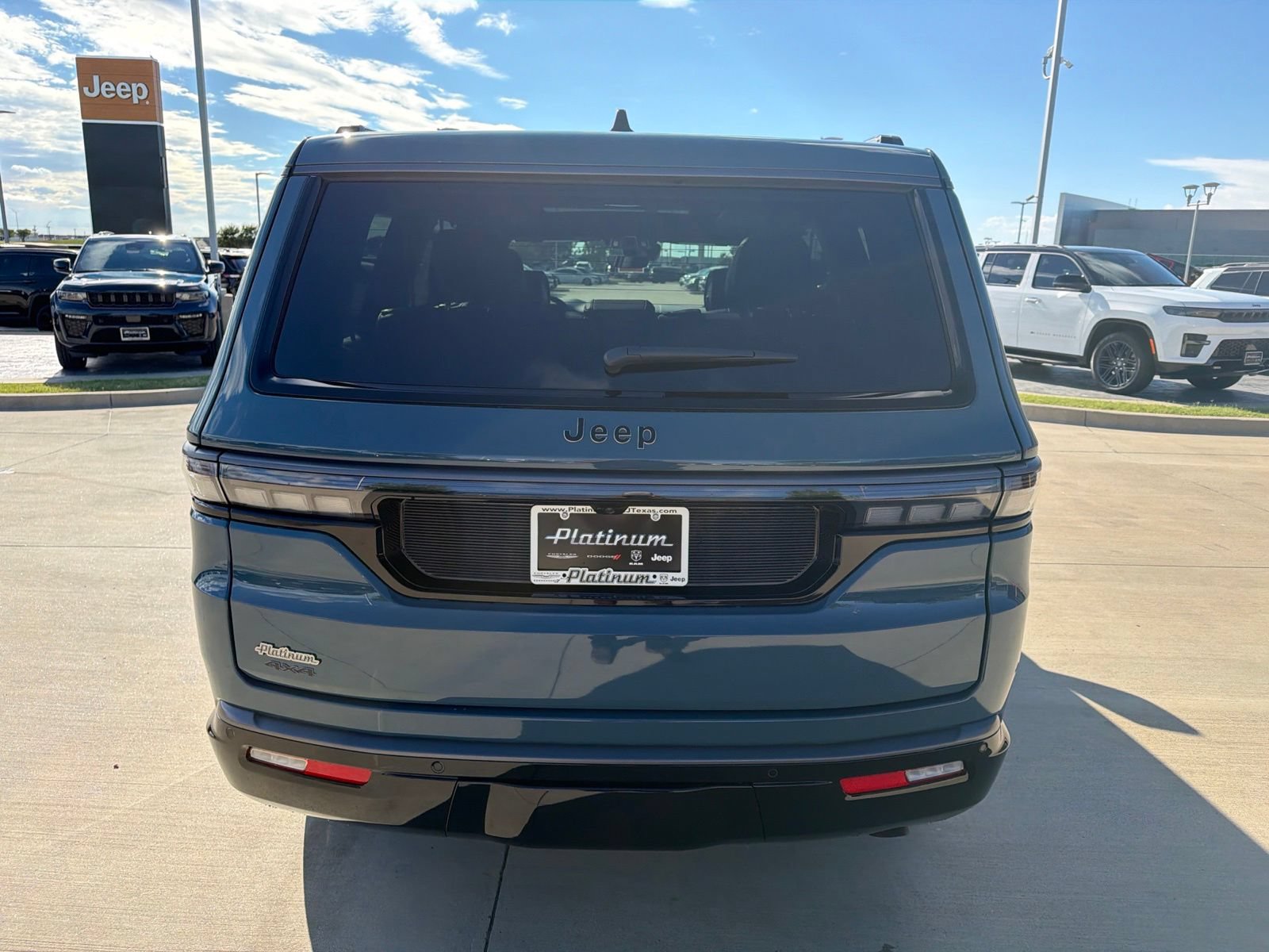 New 2026 Jeep Grand Wagoneer Limited AWD/4WD image 4