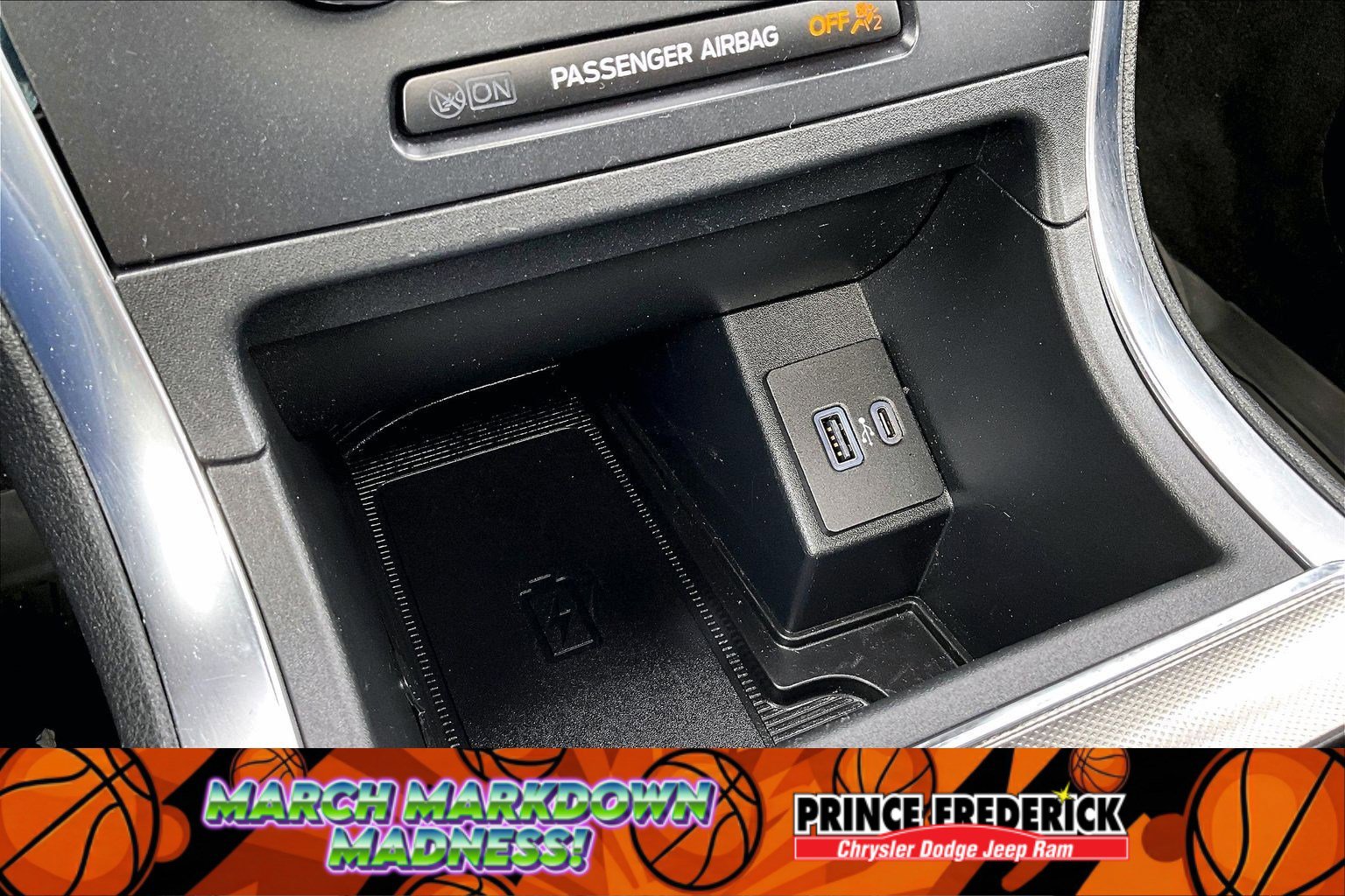 Used 2022 Ford Edge ST w/ Equipment Group 401A image 27