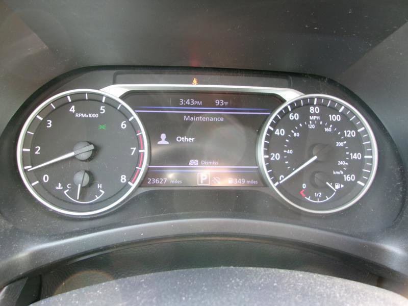 Used 2024 Nissan Sentra SV FWD image 14