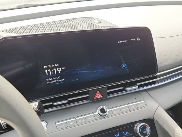 Used 2024 Hyundai Elantra SEL FWD image 19