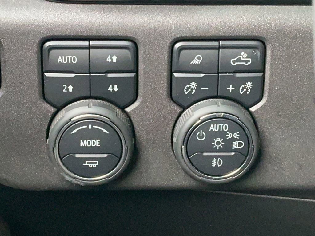 Used 2023 Chevrolet Silverado 1500 ZR2 w/ Technology Package image 30