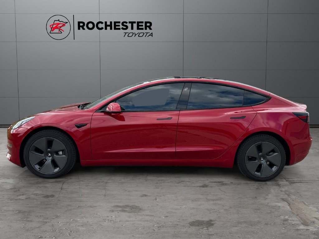 Used 2023 Tesla Model 3 Standard Range RWD image 2
