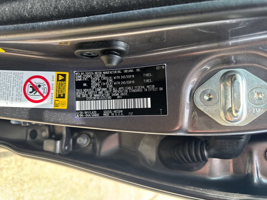 Used 2018 Toyota Highlander Limited FWD image 37