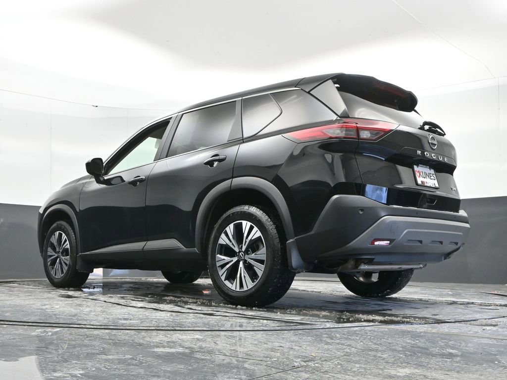 Used 2023 Nissan Rogue SV image 50
