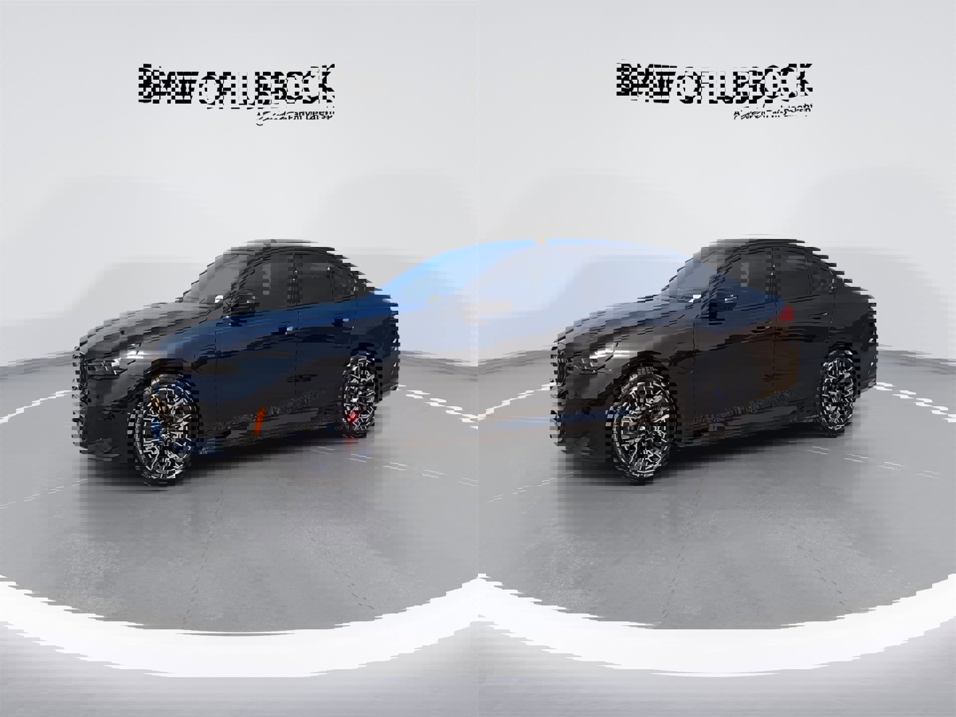 Used 2026 BMW 550e xDrive image 5