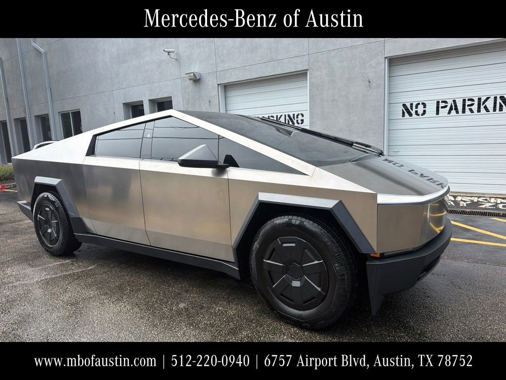 Used 2025 Tesla Cybertruck AWD Crew Cab image 1