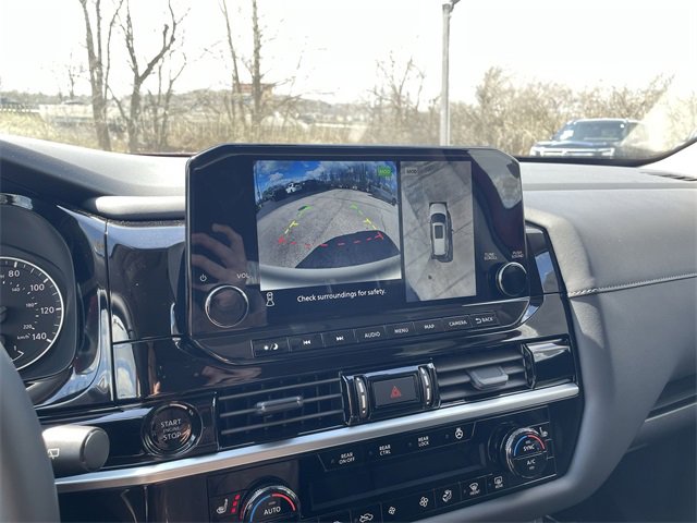 Certified 2025 Nissan Pathfinder SL image 30