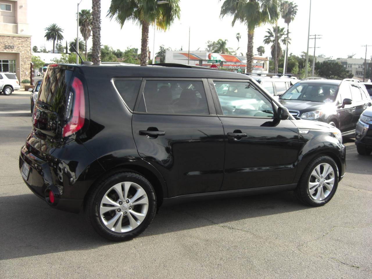 Used 2016 Kia Soul + w/ Primo Package FWD image 17
