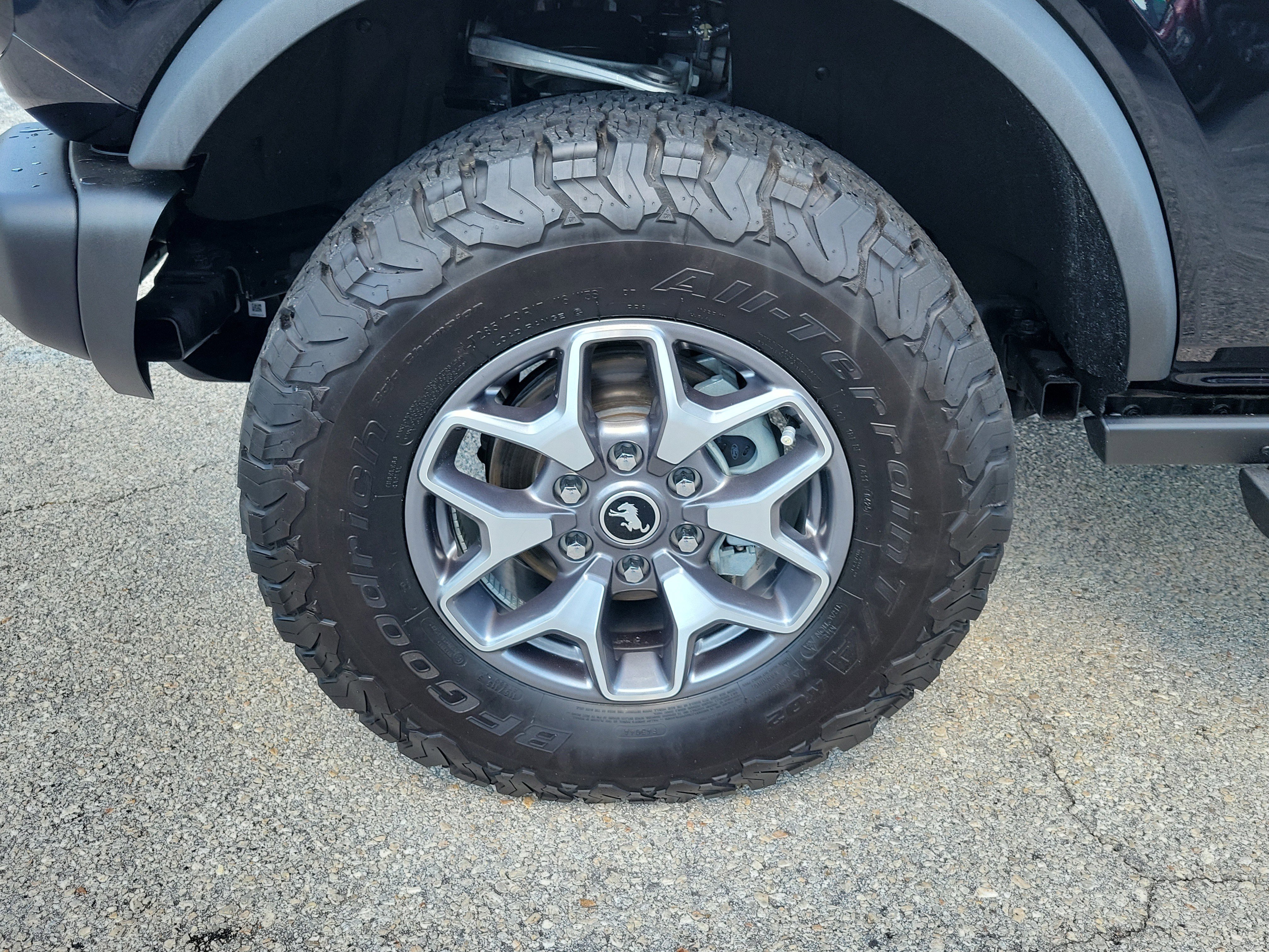 Certified 2025 Ford Bronco Badlands AWD/4WD image 5