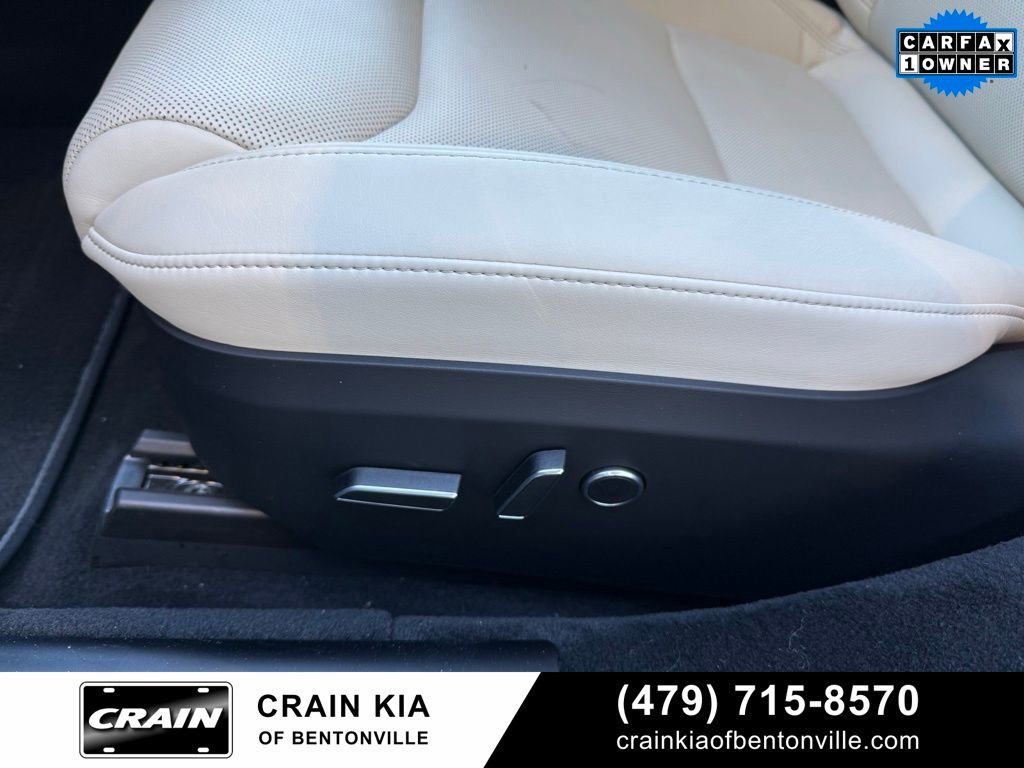 Used 2023 Tesla Model S Standard Range image 11