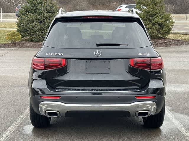 Used 2024 Mercedes-Benz GLB 250 4MATIC image 4