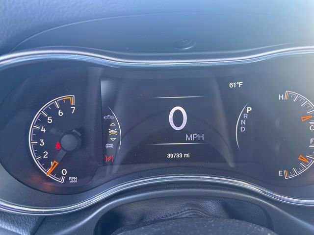 Used 2022 Jeep Grand Cherokee Laredo X image 12