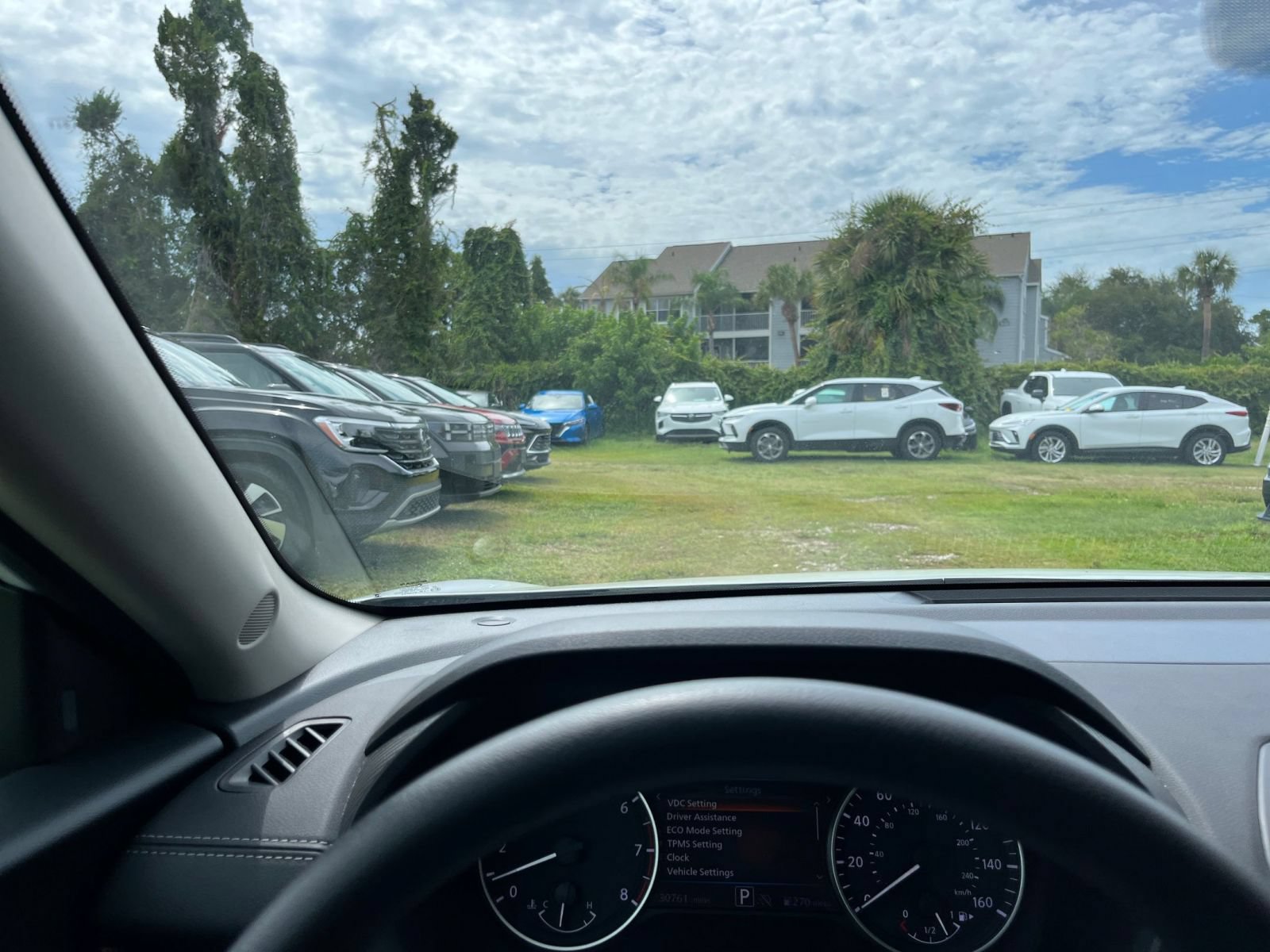 Used 2025 Nissan Sentra SV FWD image 31