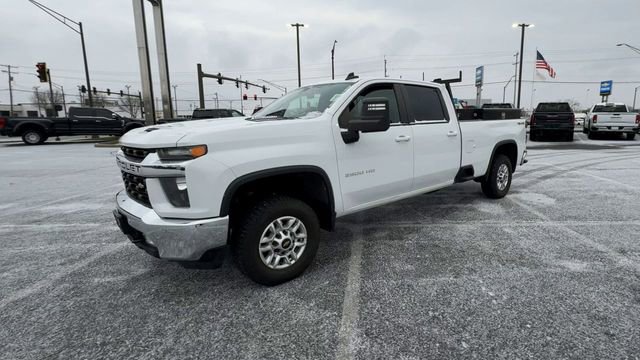 Used 2021 Chevrolet Silverado 2500 LT w/ Convenience Package image 4
